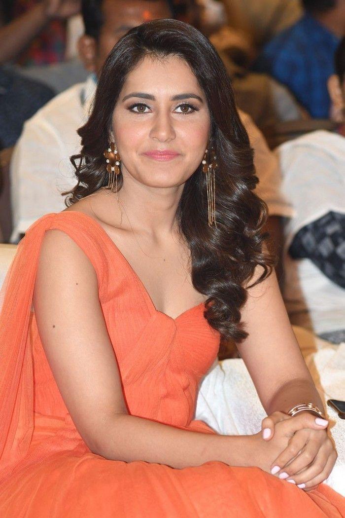 RaashiKhanna #Awesome Pics #VarunTej & #RaashiKhanna's #Tholiprema  #TholipremaPromotions #VarunTej & … | Hair style on saree, Actress  hairstyles, Indian hairstyles