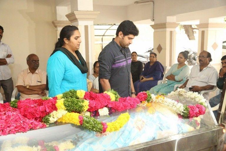 Tollywood Celebs Pay Homage To Director B Jaya Photos