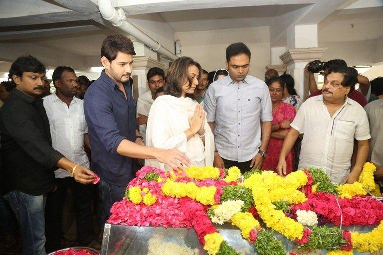 Tollywood Celebs Pay Homage To Director B Jaya Photos