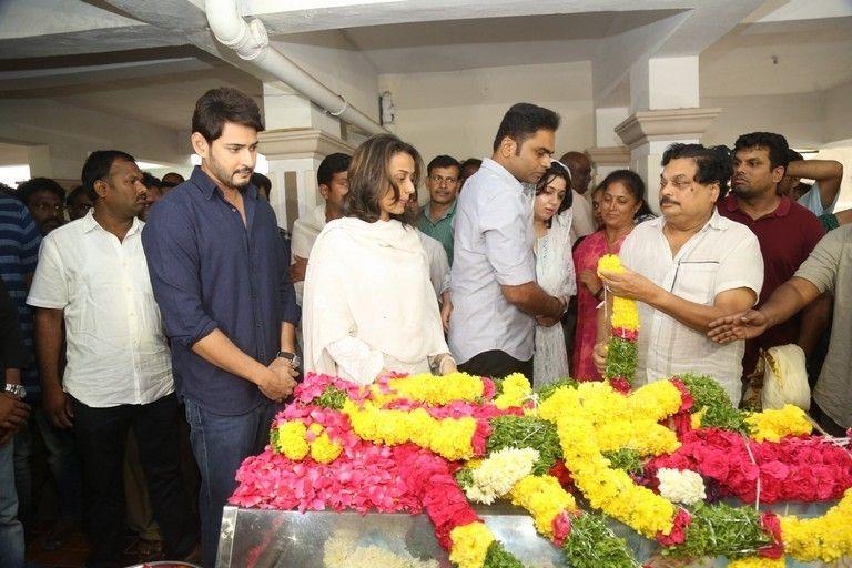 Tollywood Celebs Pay Homage To Director B Jaya Photos