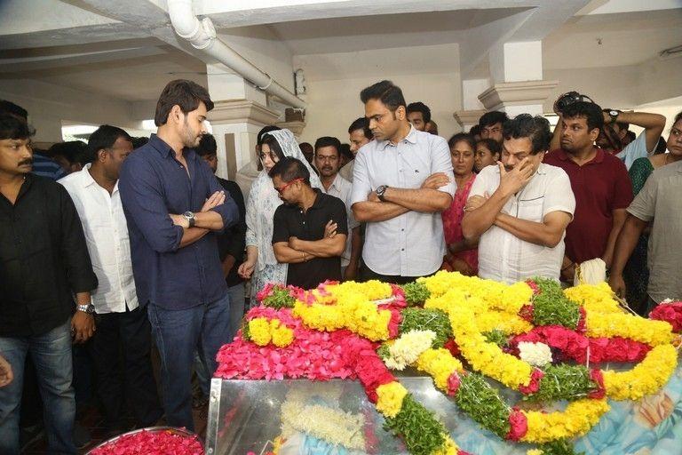 Tollywood Celebs Pay Homage To Director B Jaya Photos