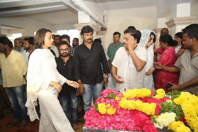 Tollywood Celebs Pay Homage To Director B Jaya Photos