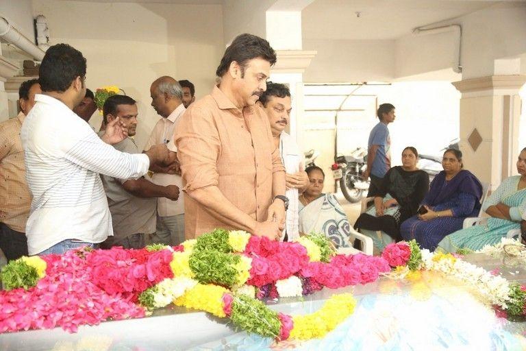 Tollywood Celebs Pay Homage To Director B Jaya Photos