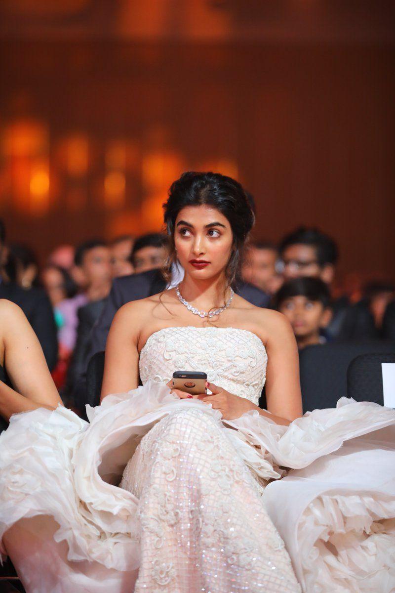 Top Celebs at SIIMA Awards 2017 Day 2 Photos