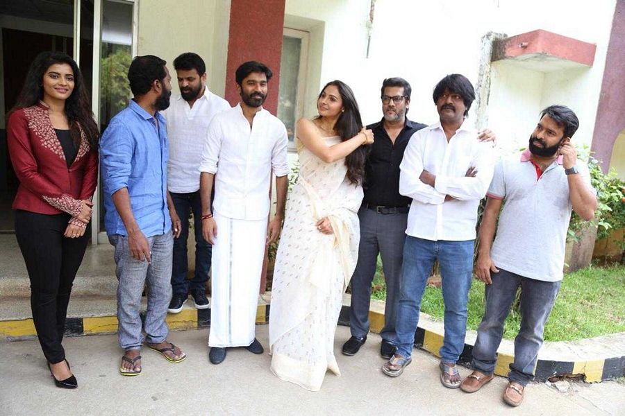 Vada Chennai Press Meet Photos