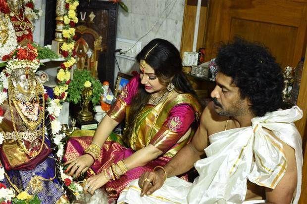 Varamahalakshmi Festival Celebration In Actress Priyanka Upendra House