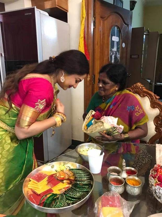 Varamahalakshmi Festival Celebration In Actress Priyanka Upendra House