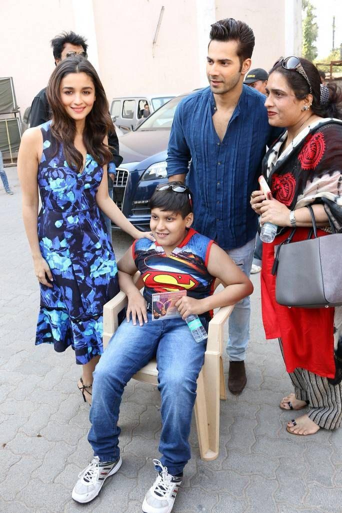 Varun Dhawan & Alia Bhatt Stills At Badrinath Ki Dulhania Promotional Interview