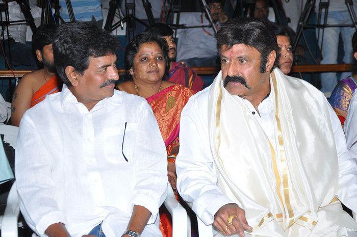 Veda Brahmanas felicitated by Jaisimha Team