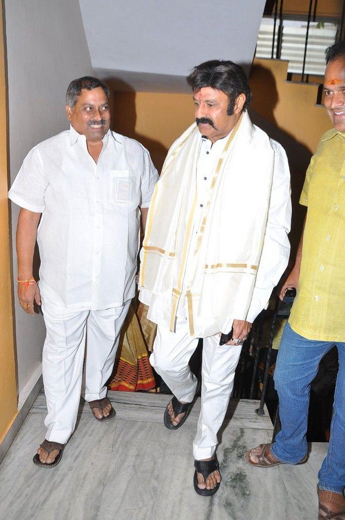Veda Brahmanas felicitated by Jaisimha Team