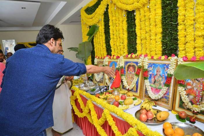 Venkatesh and Varun Tej Movie F2 Launch Photos