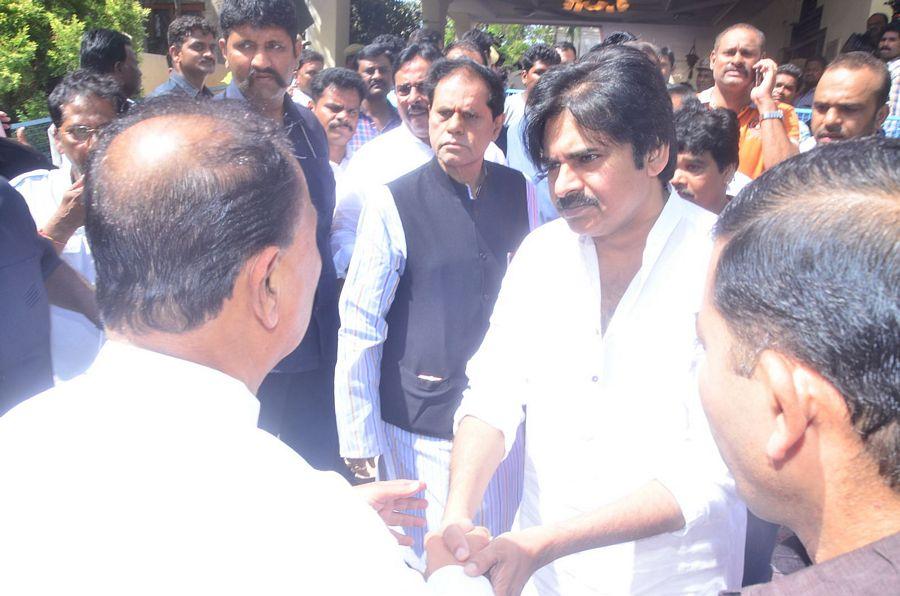 Veteran Director Dasari Narayana Rao Final Journey Photos