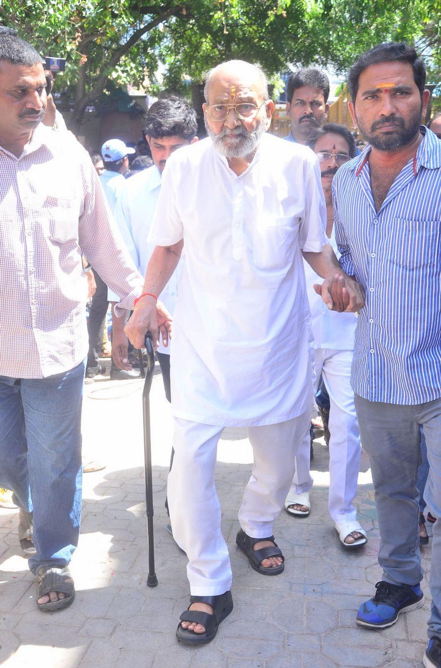 Veteran Director Dasari Narayana Rao Final Journey Photos