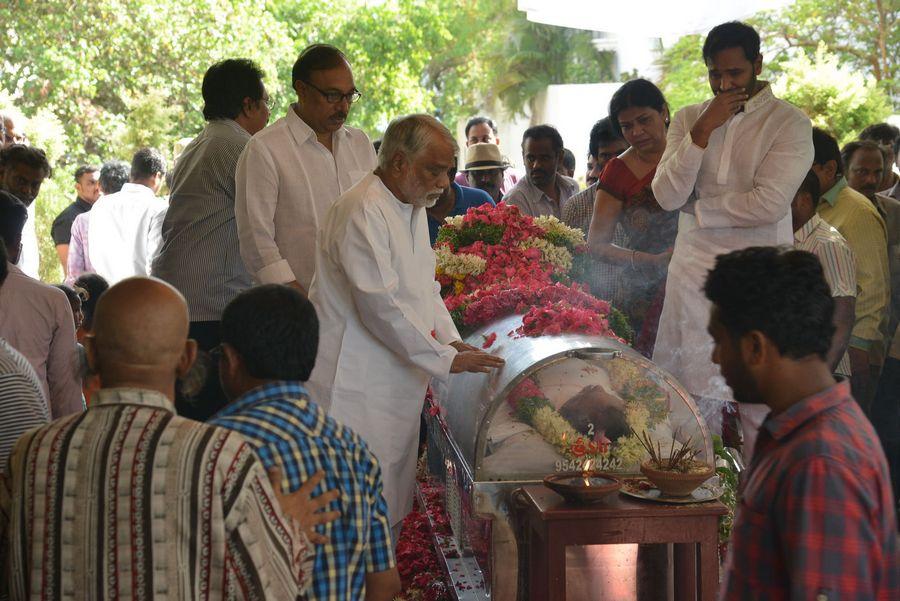 Veteran Director Dasari Narayana Rao Final Journey Photos