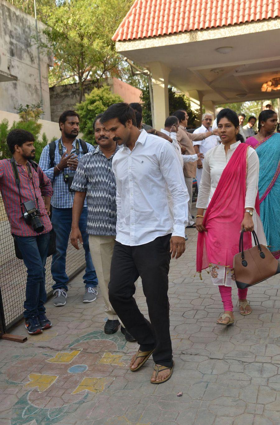 Veteran Director Dasari Narayana Rao Final Journey Photos