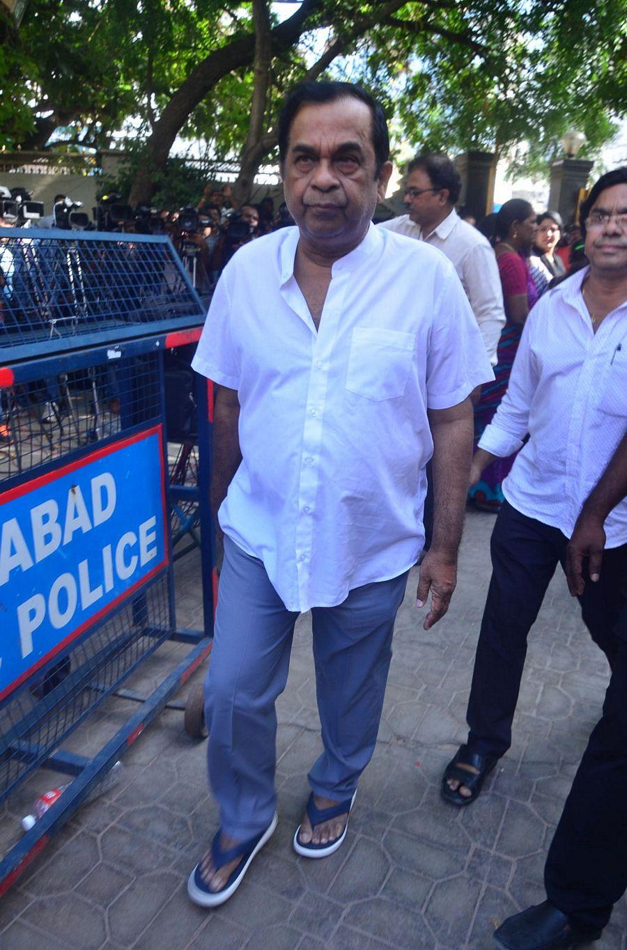 Veteran Director Dasari Narayana Rao Final Journey Photos