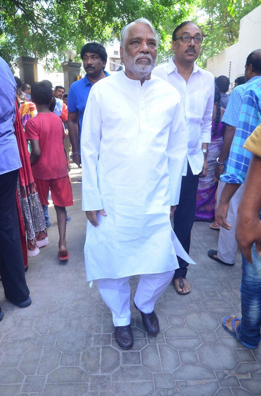 Veteran Director Dasari Narayana Rao Final Journey Photos