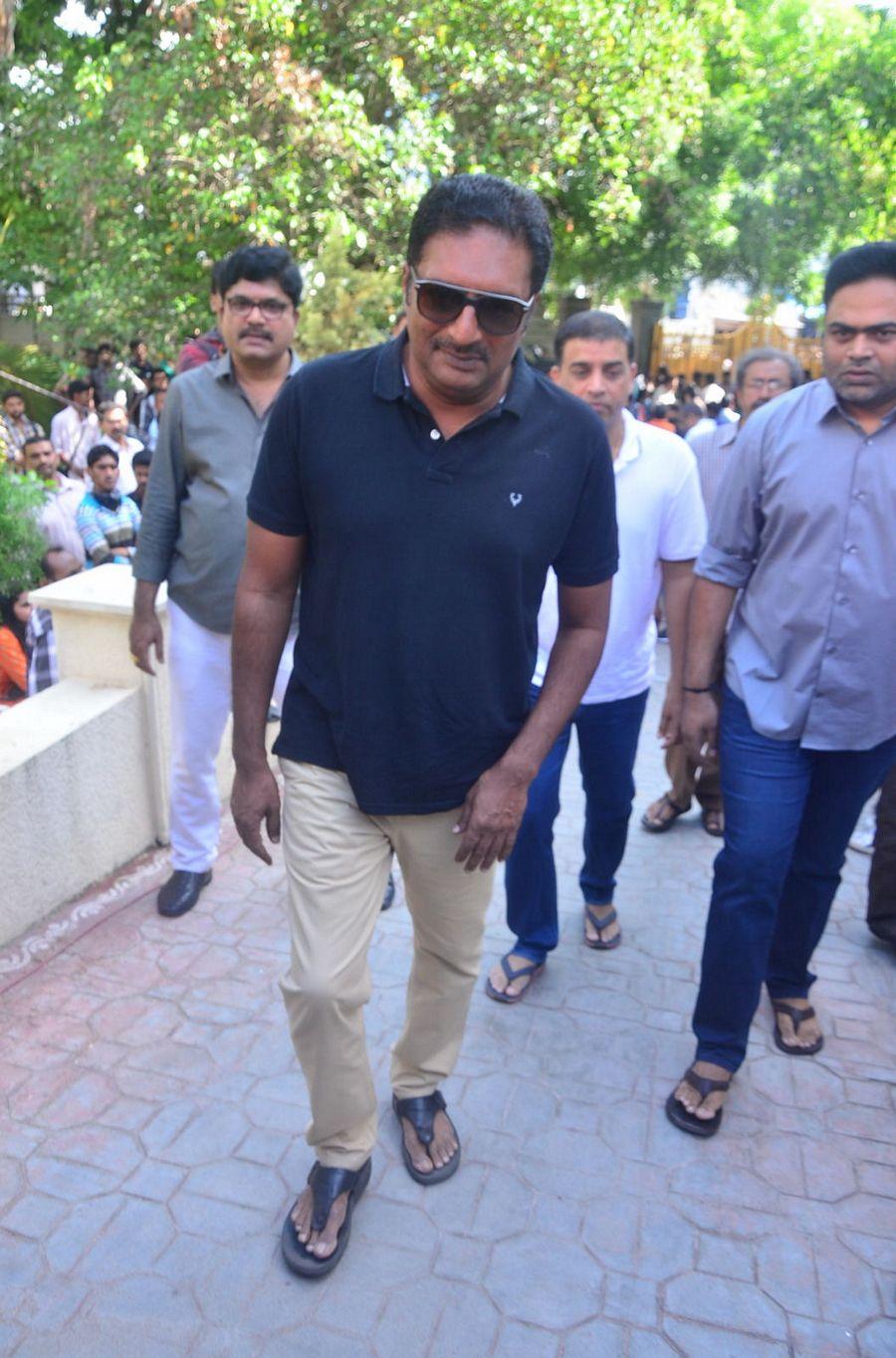 Veteran Director Dasari Narayana Rao Final Journey Photos