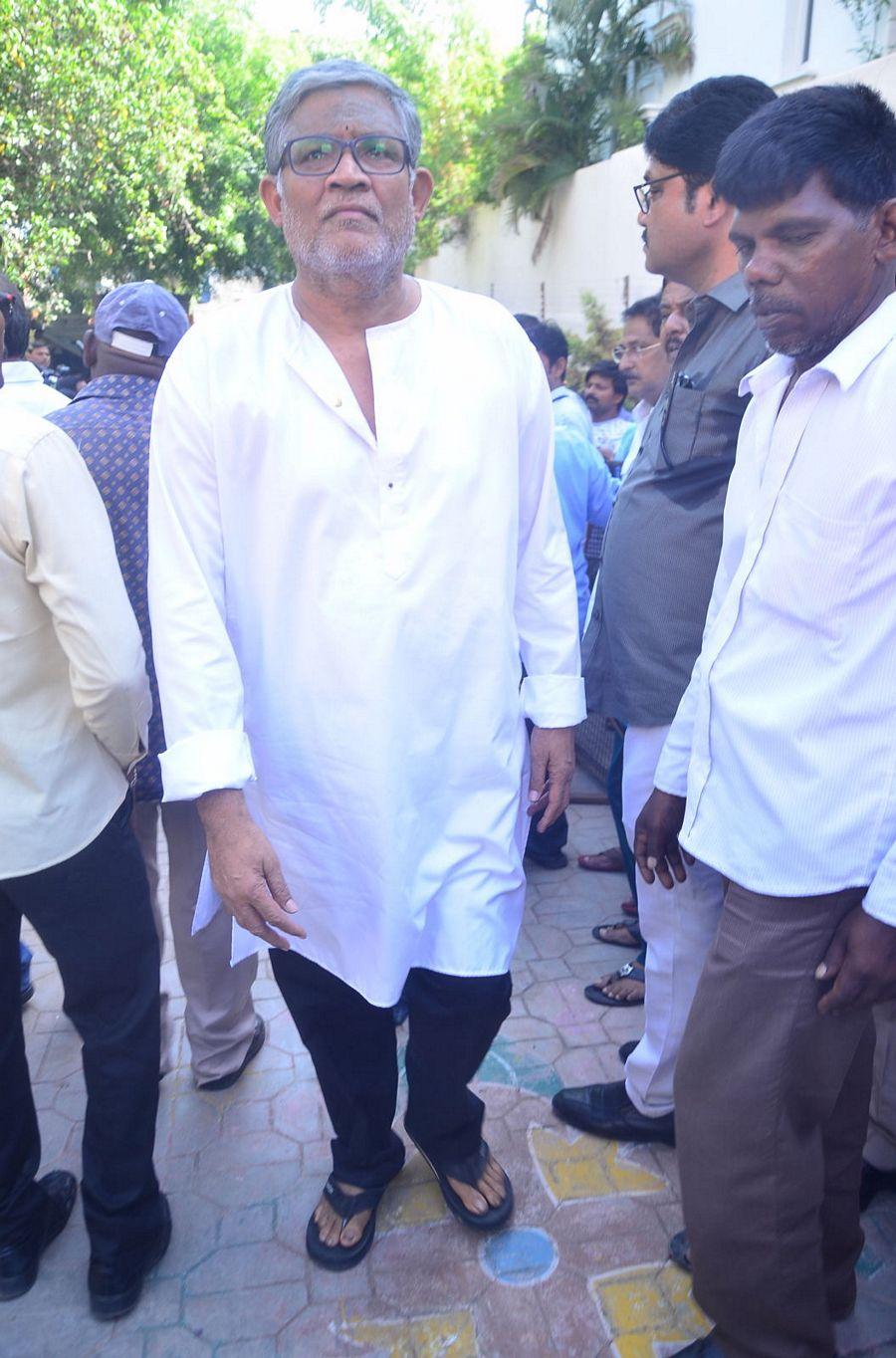 Veteran Director Dasari Narayana Rao Final Journey Photos