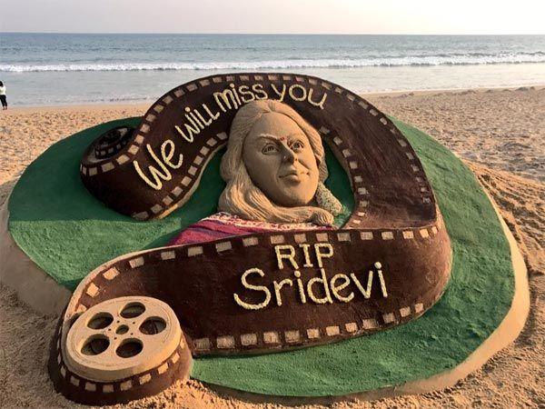 View Pictures: Here's How Fans Paid Tribute To Sridevi In Temples!