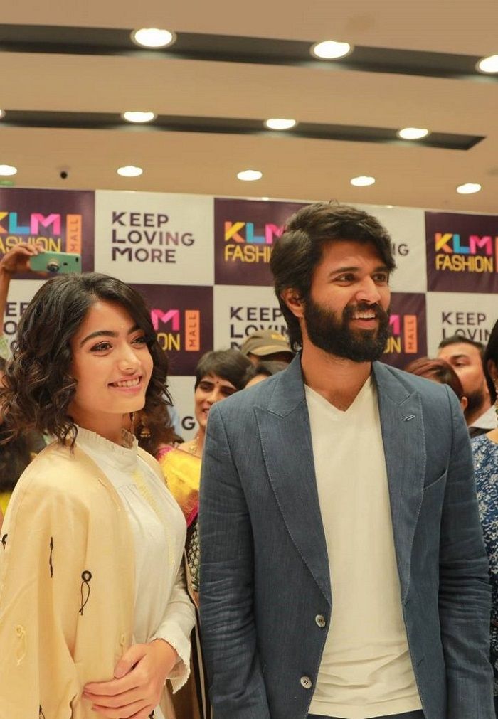 Vijay Deverakonda & Rashmika inaugrates KLM fashion mall