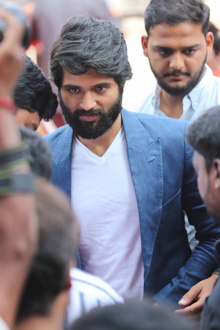 Vijay Deverakonda & Rashmika inaugrates KLM fashion mall