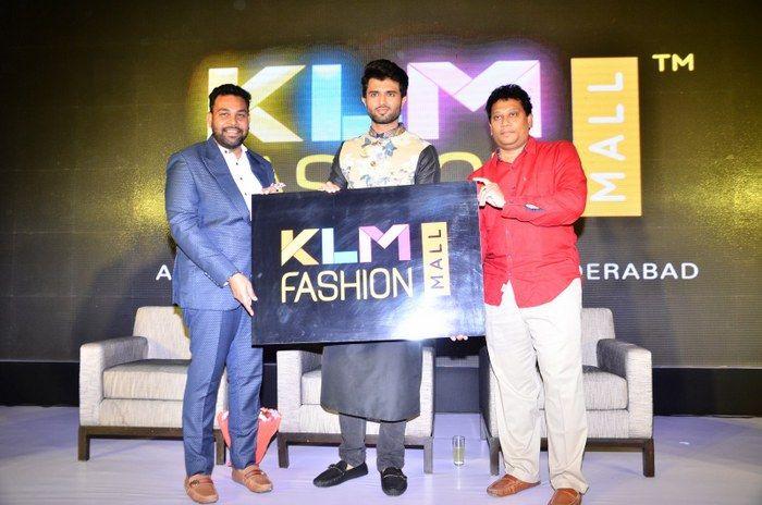 Vijay at KLM Fashion Mall Logo Launch