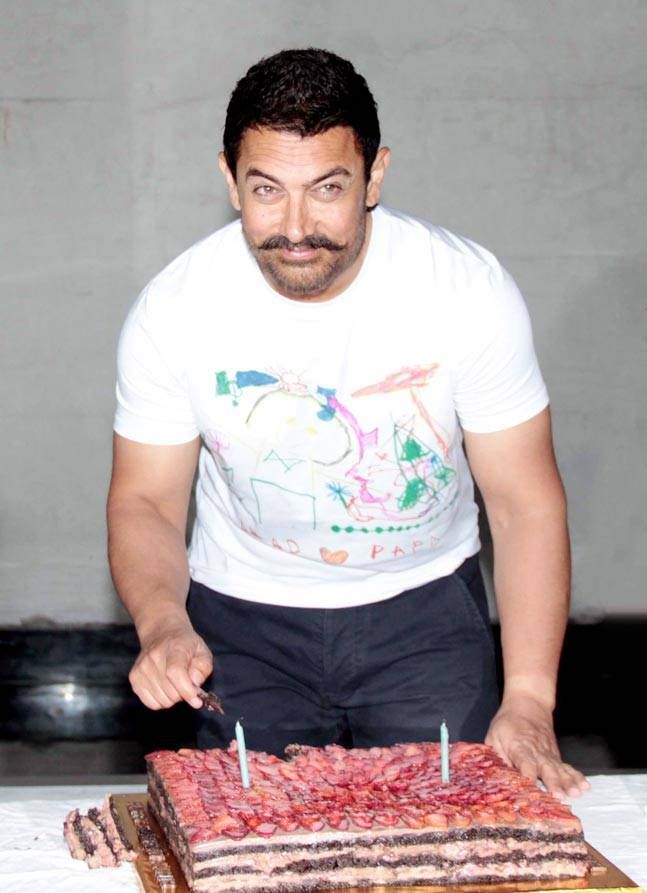 Aamir Khan Birthday Celebrations Photos