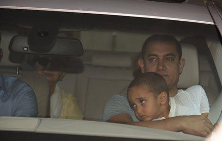 Aamir Khan Celebrates 50th Birthday Photos