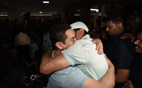 Aamir Khan Celebrates 50th Birthday Photos