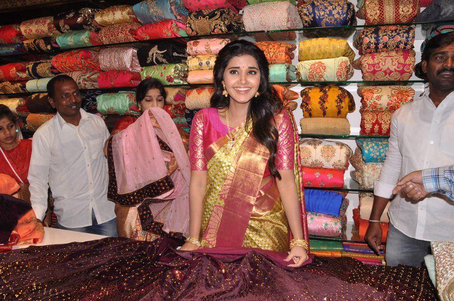 Actress Anupama Parameswaran Inaugurates VRK Silks at Kukatpally