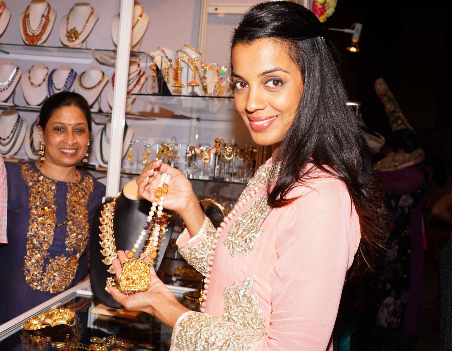 Actress Mugdha Godse Inaugurates Hi-Life Luxury Photos