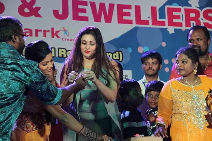 Actress Namita New Year Celebration 2016 Photos