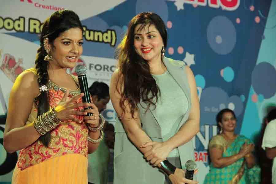 Actress Namita New Year Celebration 2016 Photos