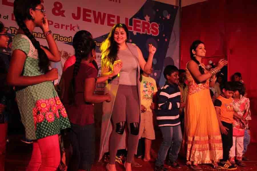 Actress Namita New Year Celebration 2016 Photos
