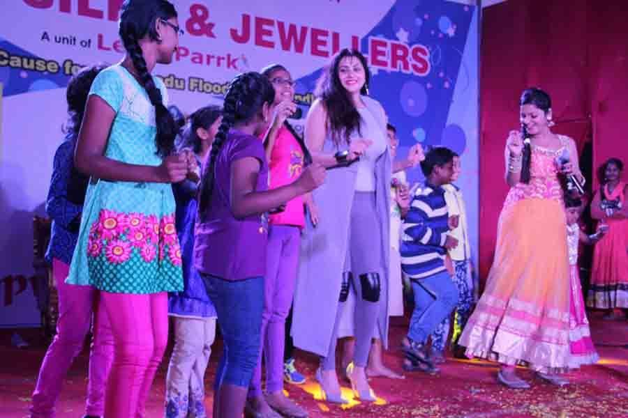 Actress Namita New Year Celebration 2016 Photos
