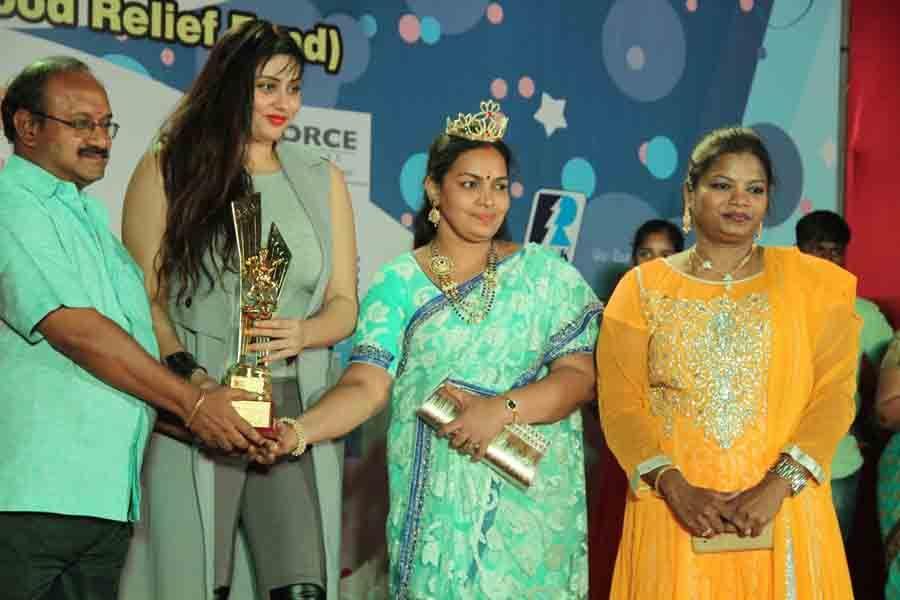 Actress Namita New Year Celebration 2016 Photos