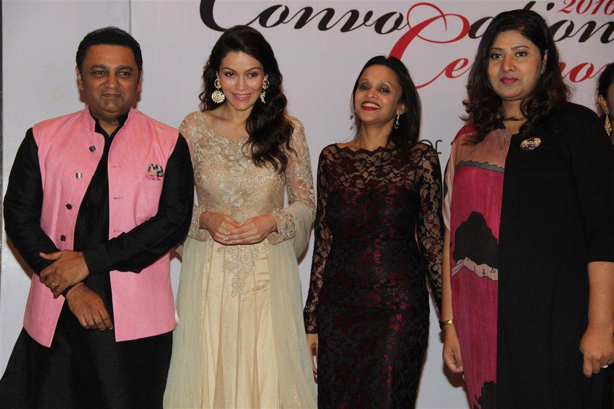 Actress of FAN Convocation Ceremony of INIFD Photos
