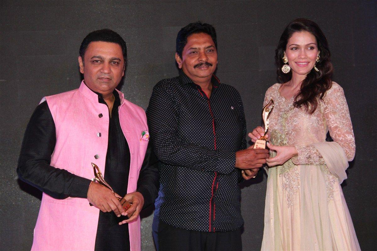 Actress of FAN Convocation Ceremony of INIFD Photos