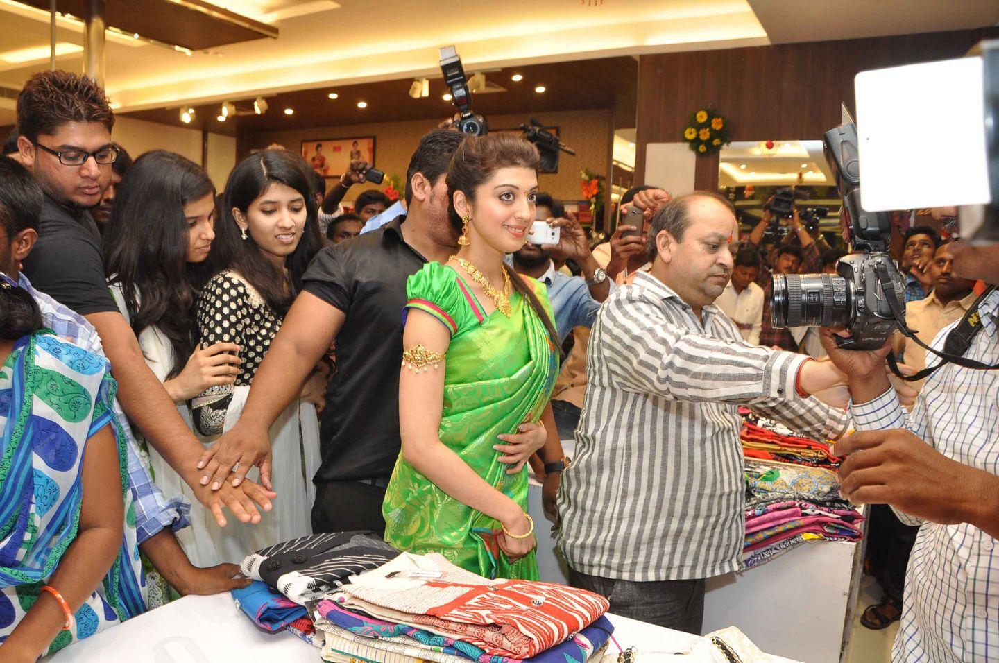 Actress Pranitha Launches Sareeniketan Showroom Photos