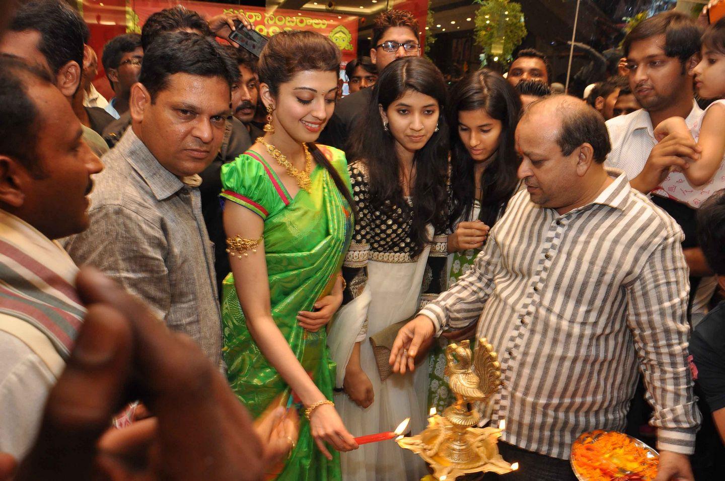Actress Pranitha Launches Sareeniketan Showroom Photos