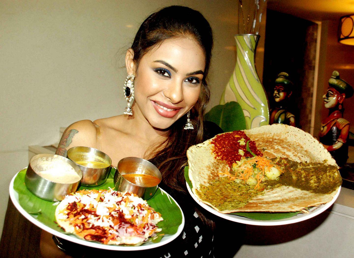 Famous Anchor Shree Reddy  Launches the Dosa Festival at Hotel Vaishnaoi