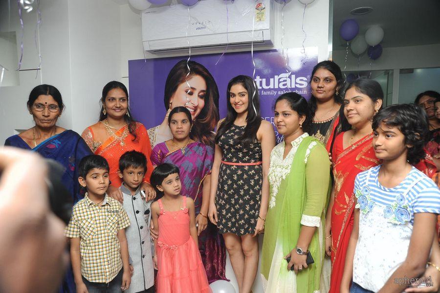 Adah Sharma Launches Naturals Salon