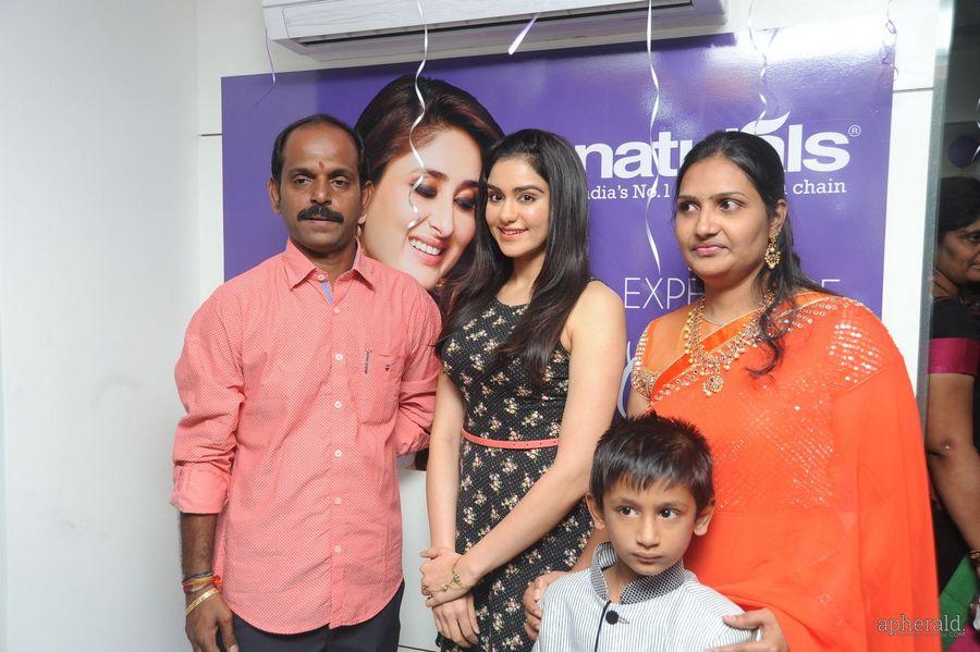 Adah Sharma Launches Naturals Salon