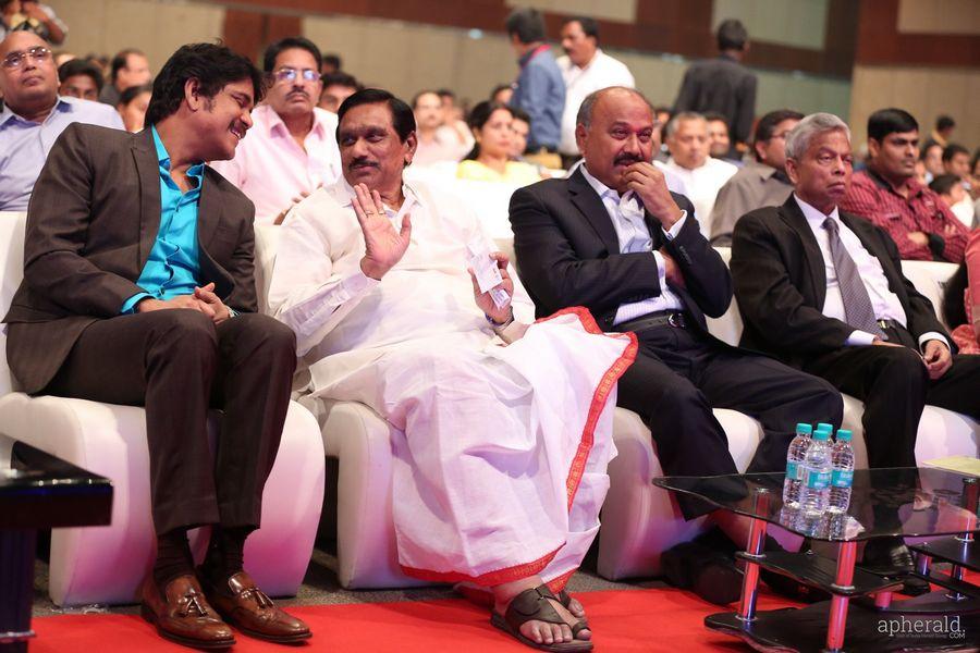 Akkineni Nagarjuna At tv 5 awards 2015