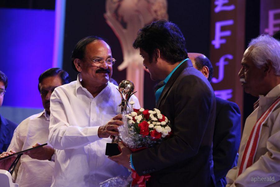 Akkineni Nagarjuna At tv 5 awards 2015