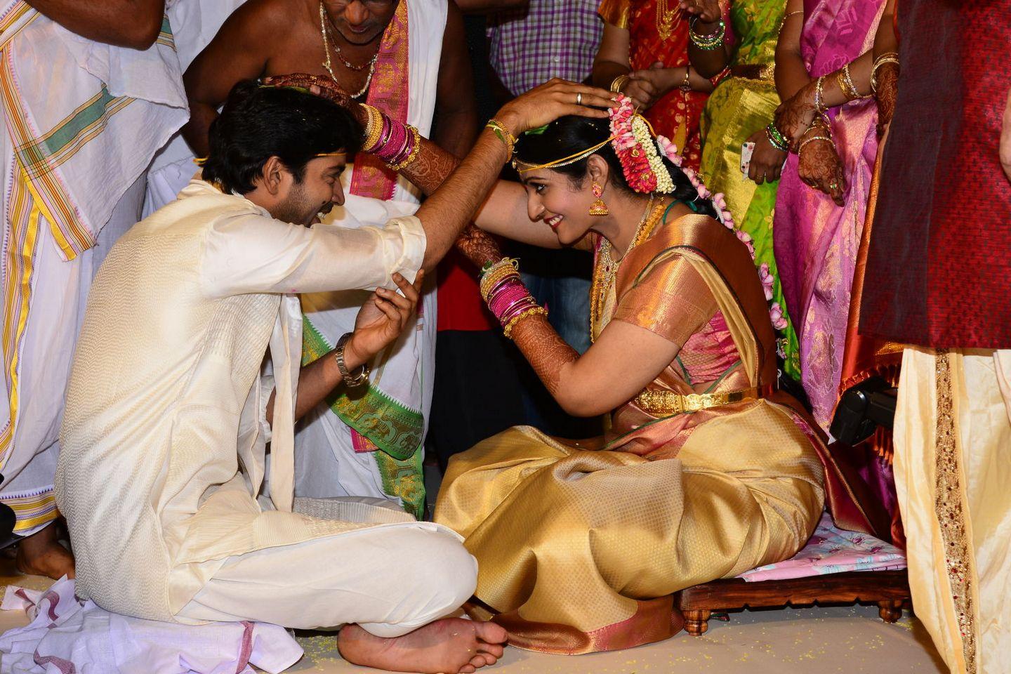 Allari Naresh and Viroopa Marriage Photos