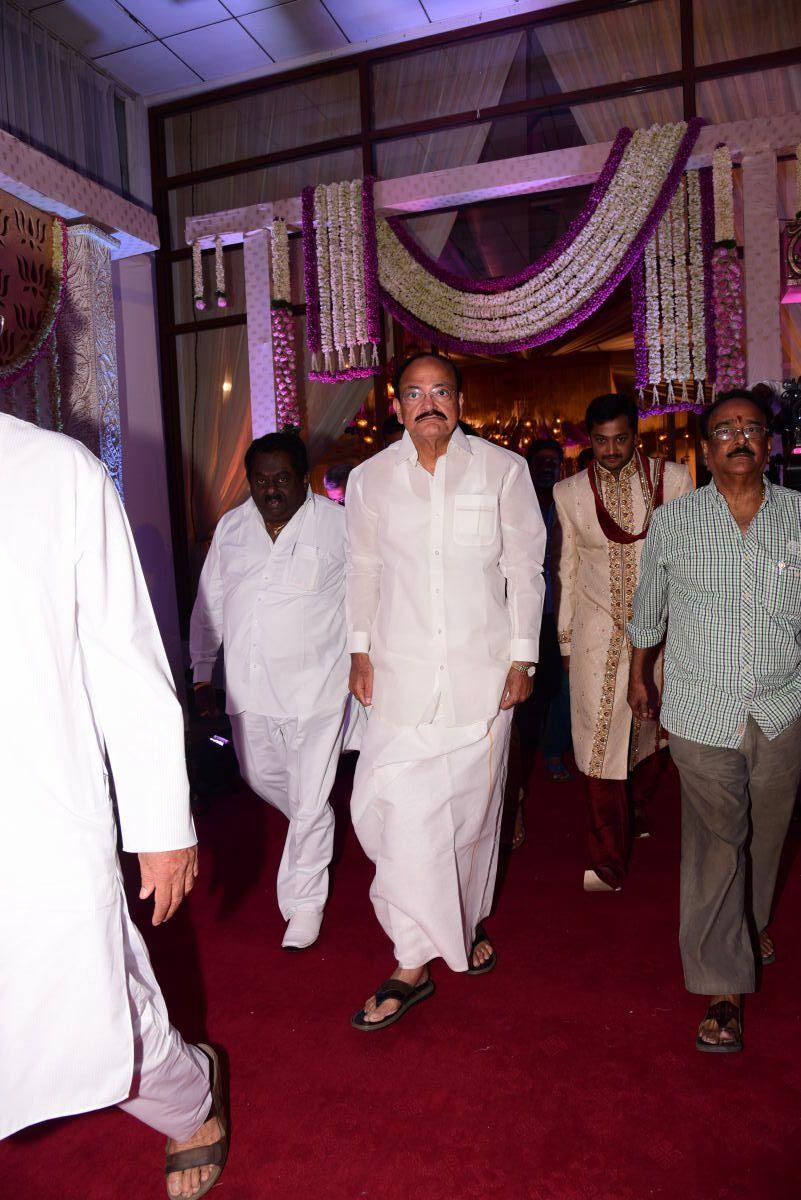 Allari Naresh And Viroopa Wedding Photos