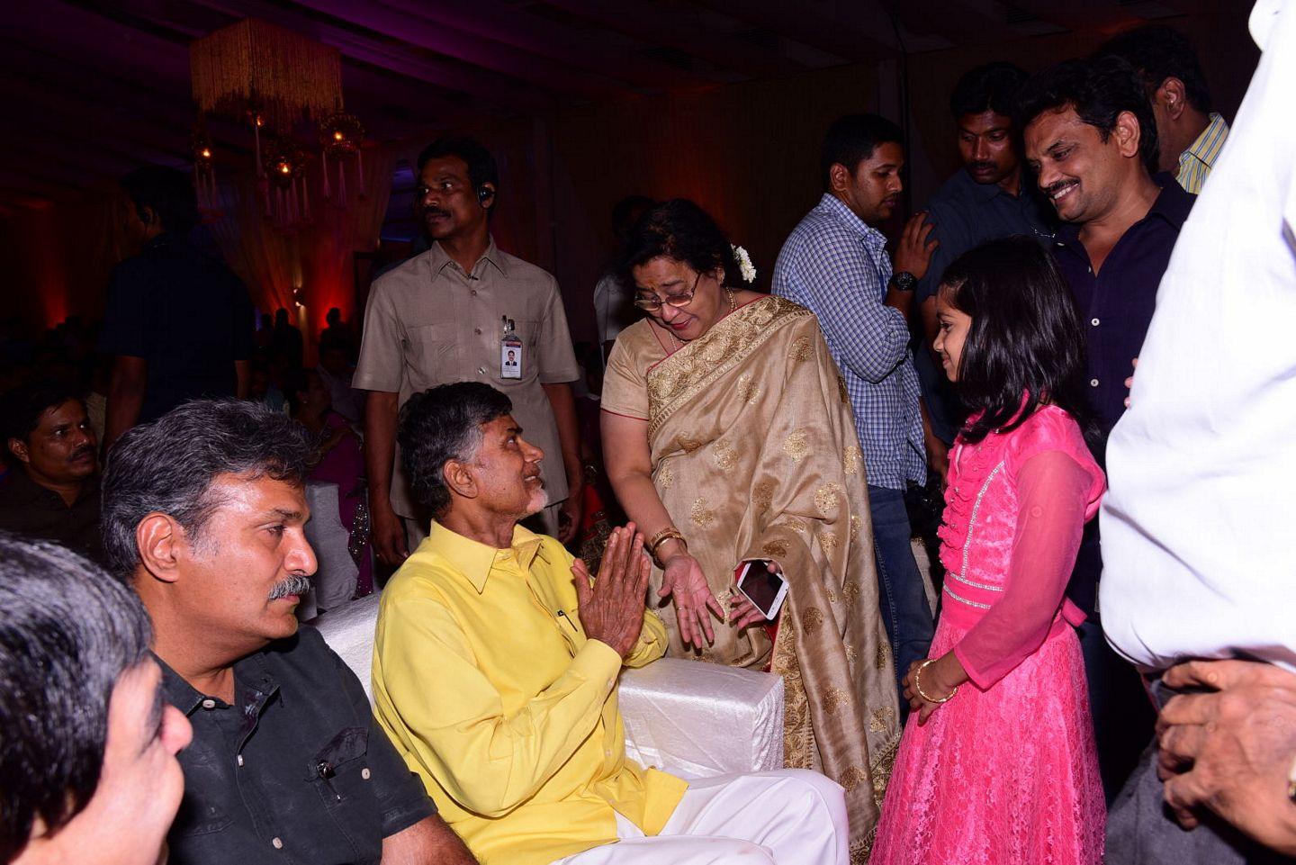 Allari Naresh Weds Viroopa Pics