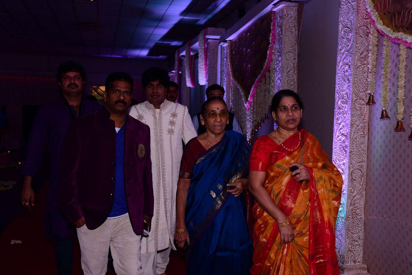 Allari Naresh Weds Viroopa Pics